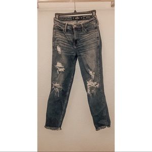 Hollister High Rise Ripped Mom Jeans